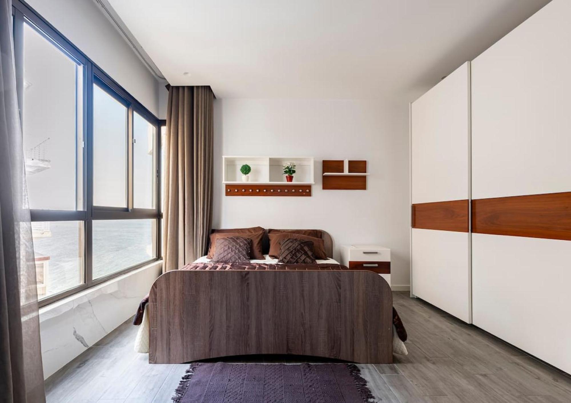 Sea View Luxury Haven Living & 3Bedrooms Seafront Sliema Exterior photo
